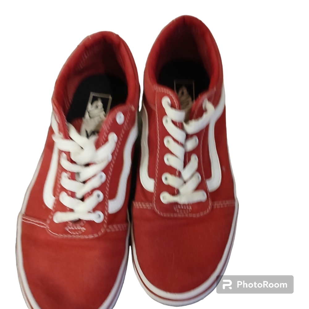 VANS CLASSIC  Kids Red Checkerboard Accent Sneakers Size 4